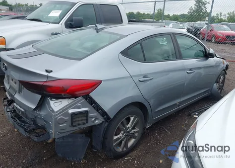 2017 Hyundai Elantra Se z USA, uszkodzony, nr VIN 5NPD84LFXHH052848